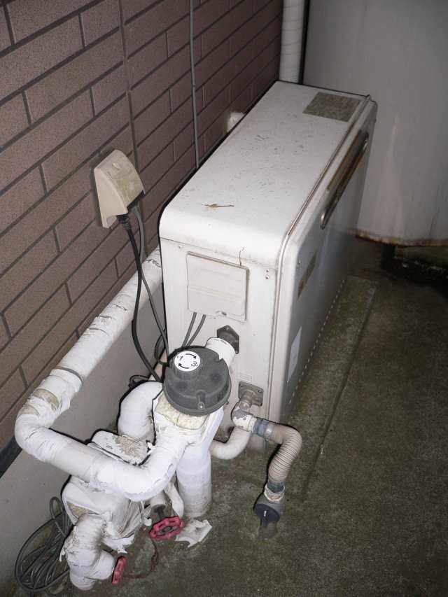 栃木小山 エコキュート施工前ガス給湯器